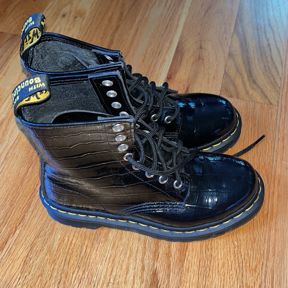 Black Dr. Martens Boots 1460